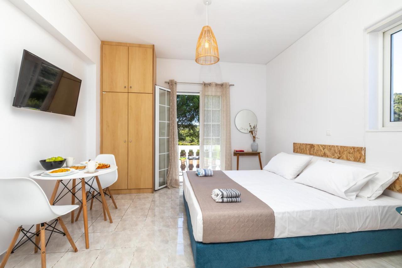White House Studios & Apartments Argostoli  Eksteriør bilde